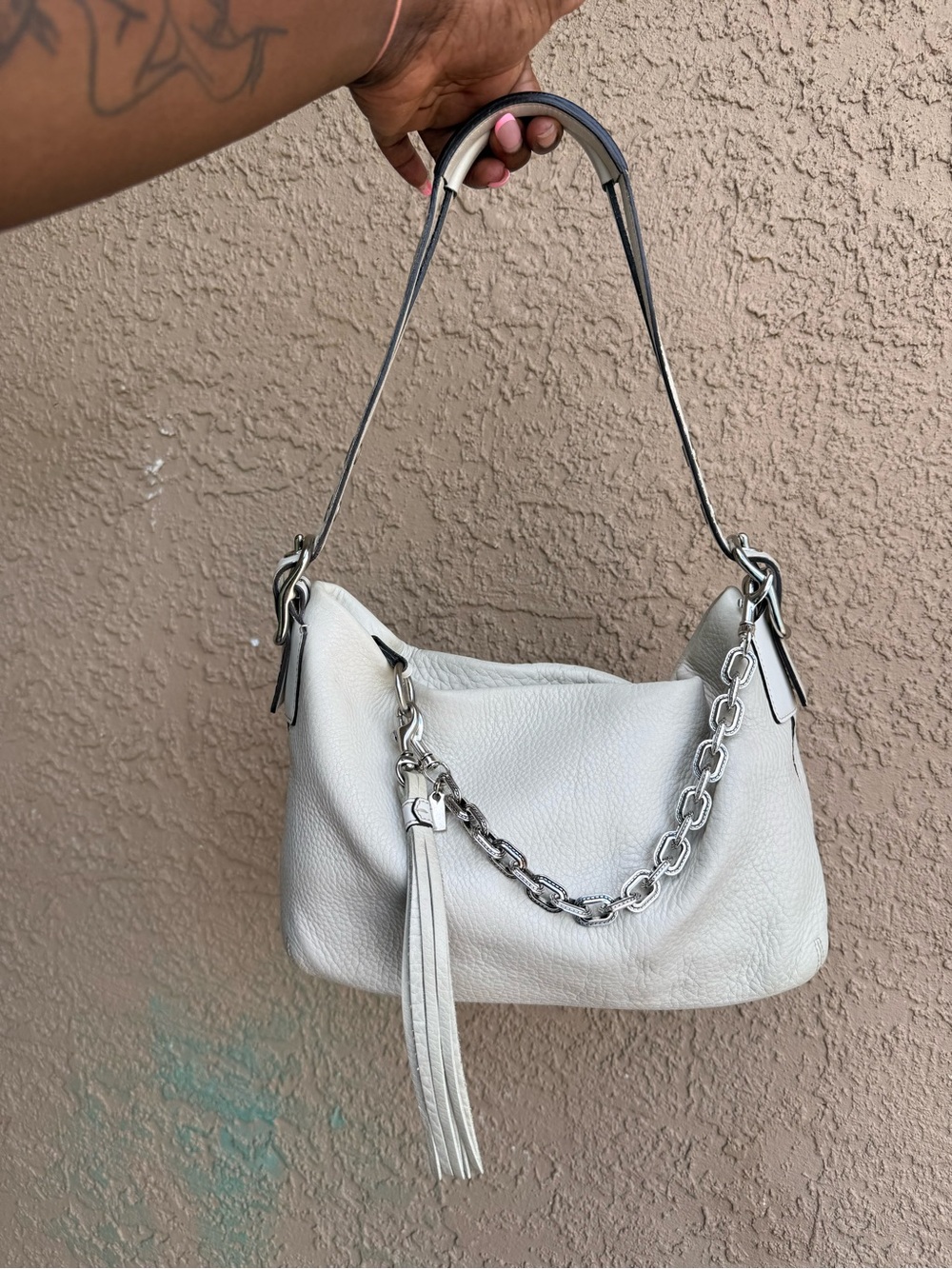 White coach east west Shoulder Bag